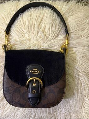 Coach Kleo Shoulder Bag